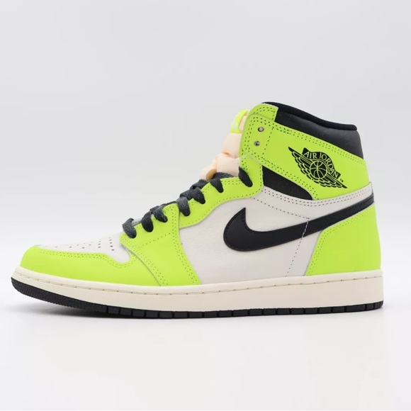 Nike Air Jordan 1 Retro High OG Volt Visionaire - Picture 4 of 10